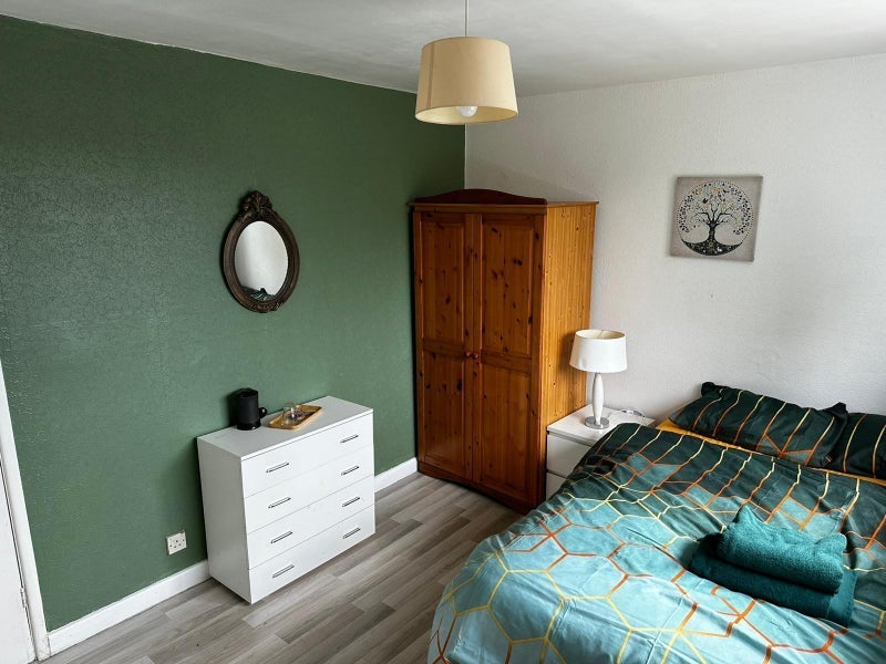 Room Field Road in Sandwell