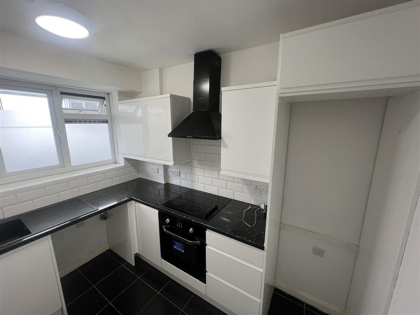 Flat Cambridge Heath Road in Greater London