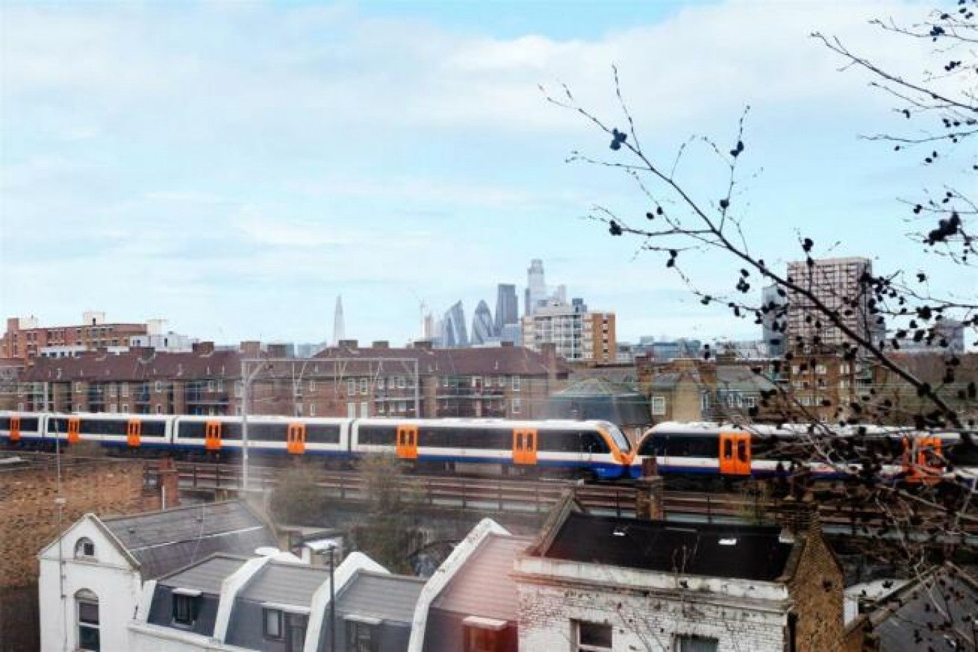 Flat Cambridge Heath Road in Greater London