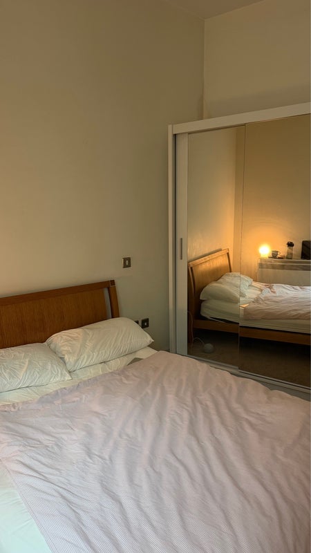 Room Wapping High Street in Greater London