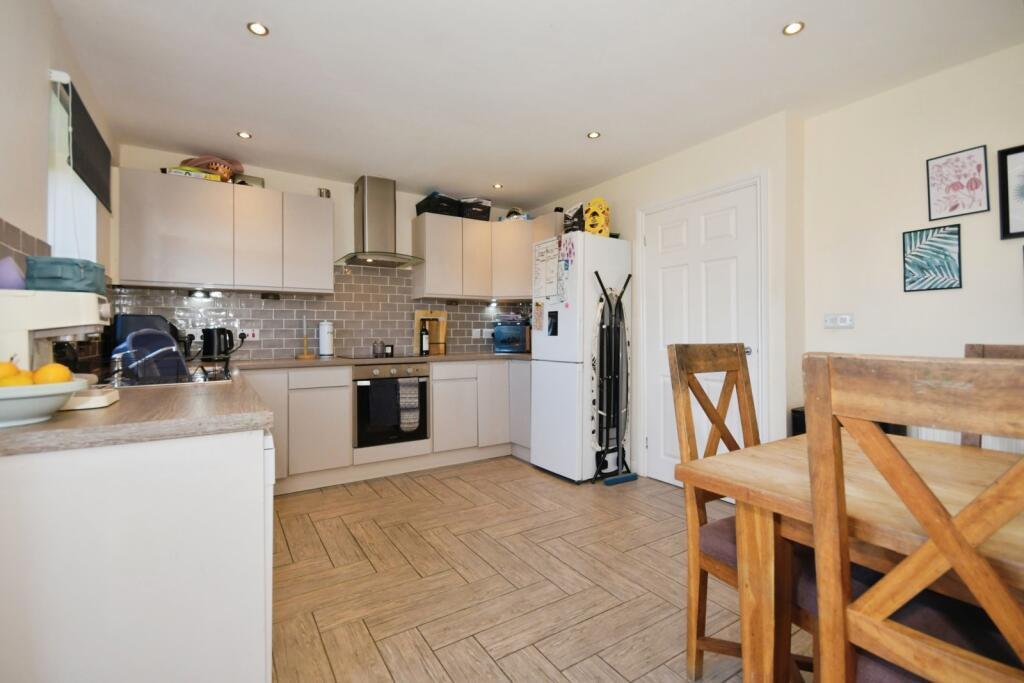 House Dunsil Close in North East Derbyshire