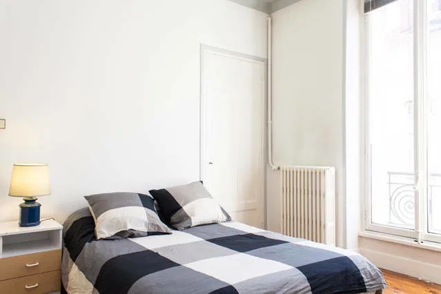 Room Place Victor Hugo in Grenoble