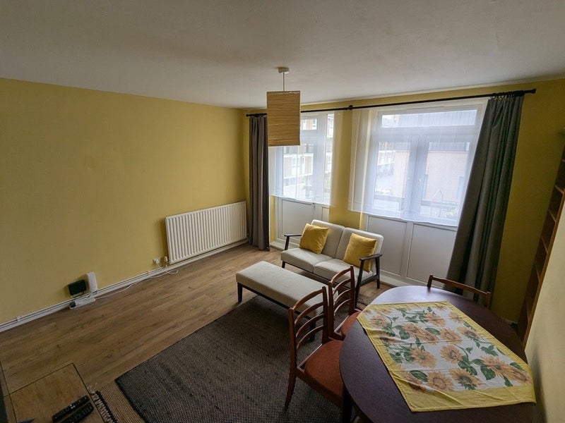 Flat St Leonard's Road in Greater London