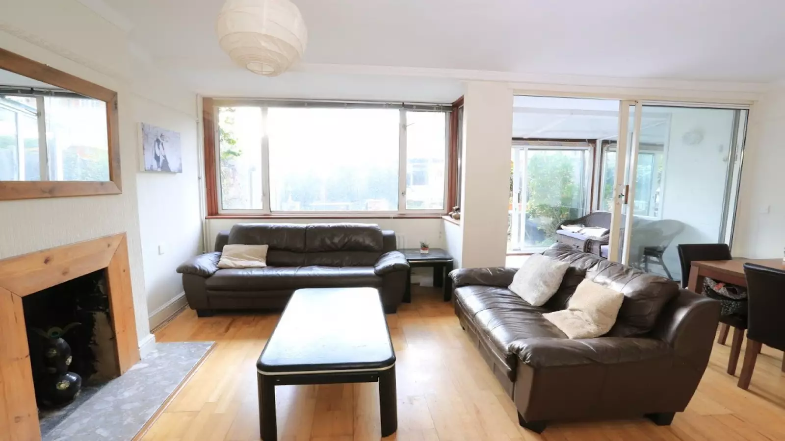 Room Usk Street in Greater London