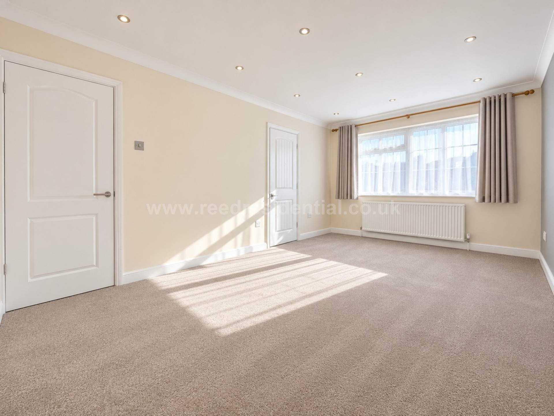 Flat Central Avenue in Southend-on-Sea