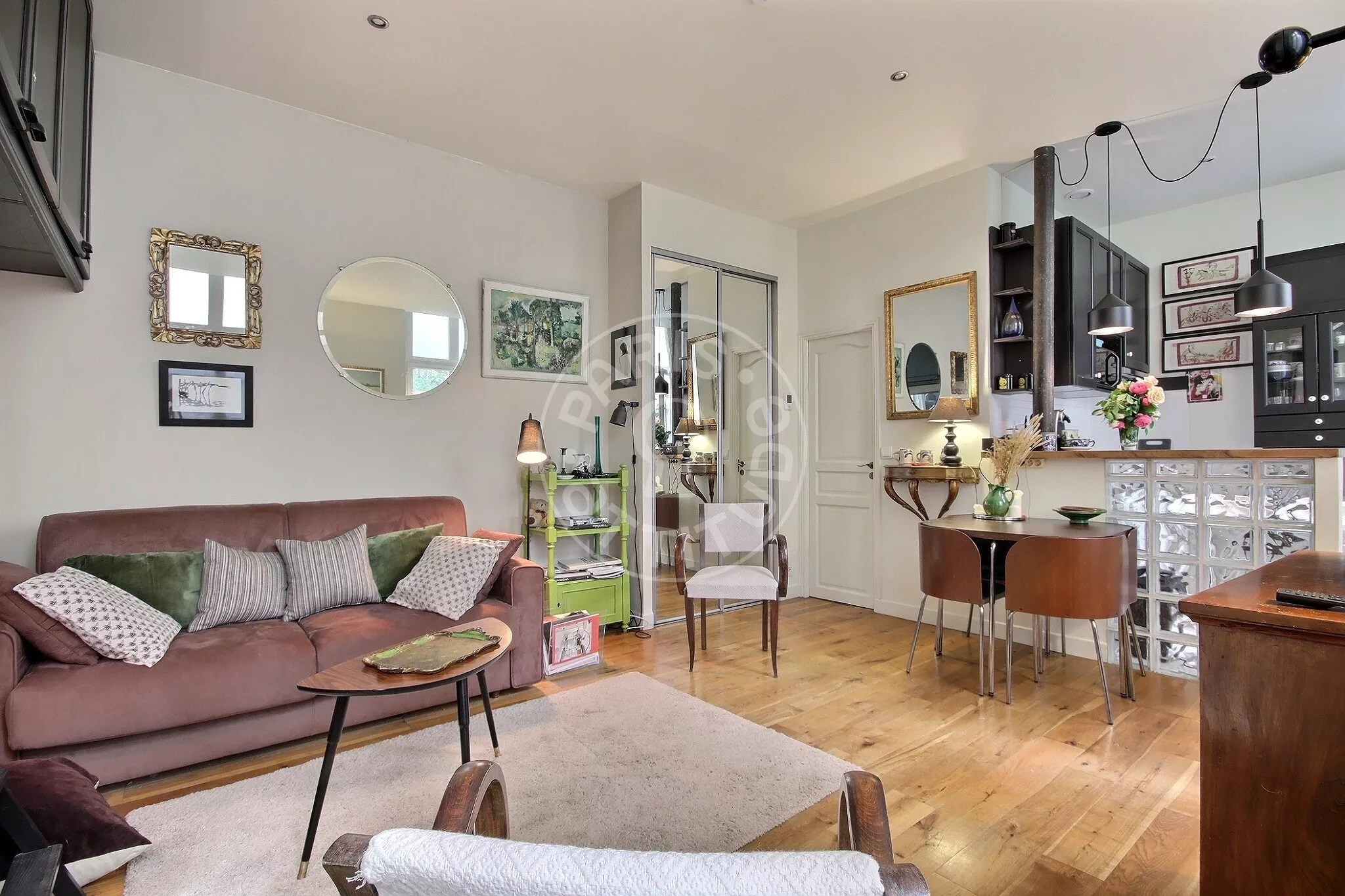 Appartement Rue de Bretagne à Paris