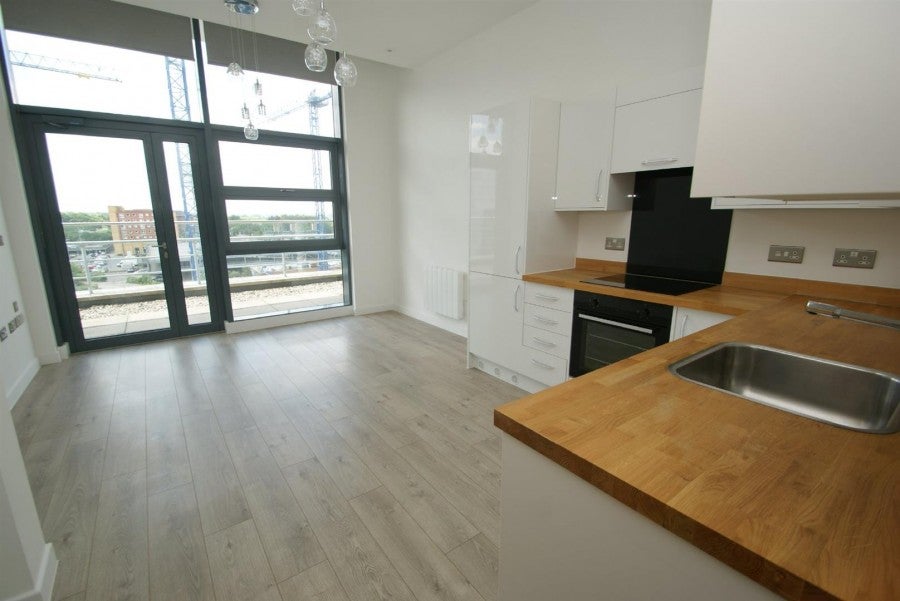 Flat Edinburgh Way in Harlow