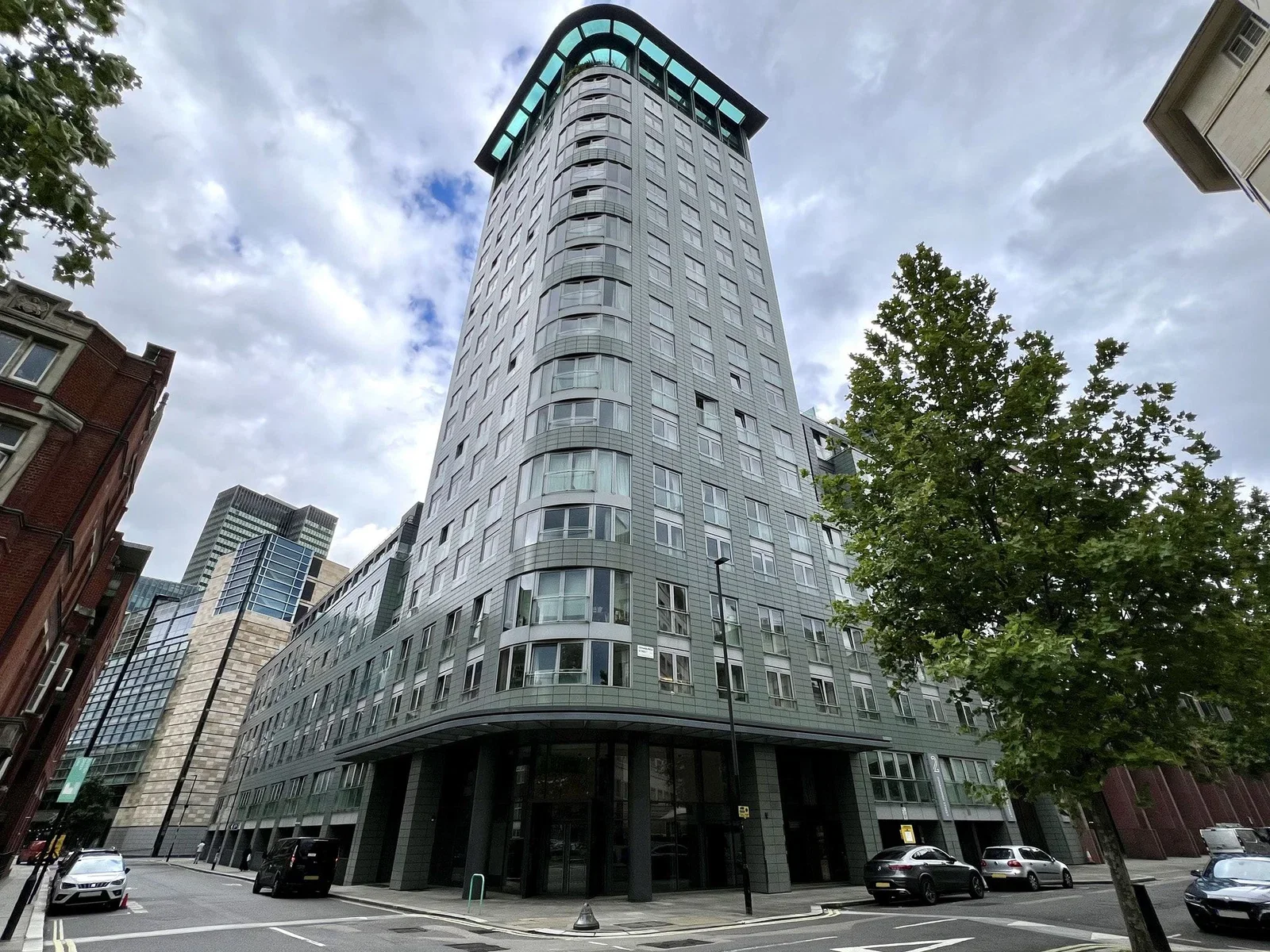 Flat Osnaburgh Street in Greater London