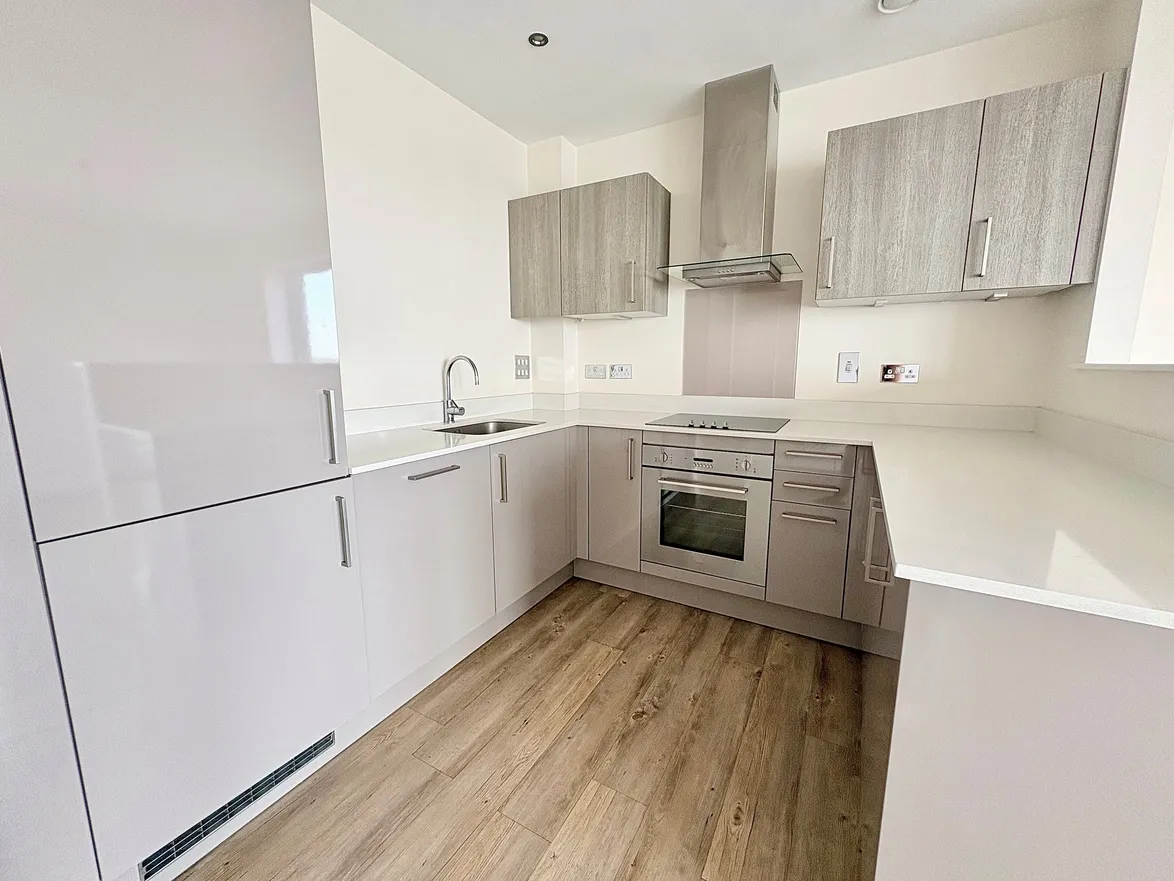 Flat Pearl Lane in Gillingham