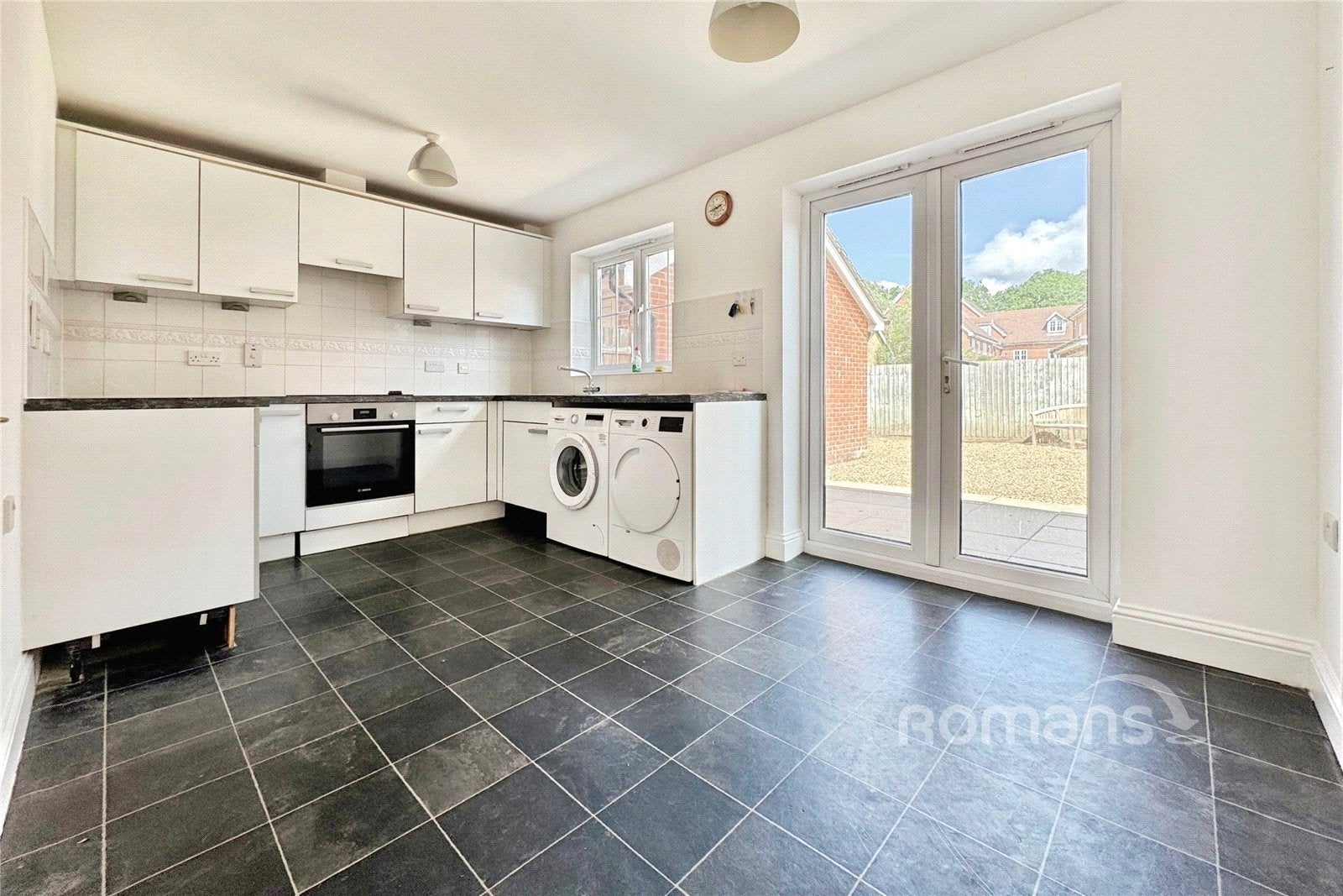 House Alford Close in Sandhurst