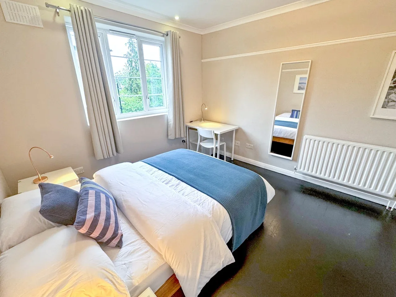 Flat Addiscombe Road in Greater London