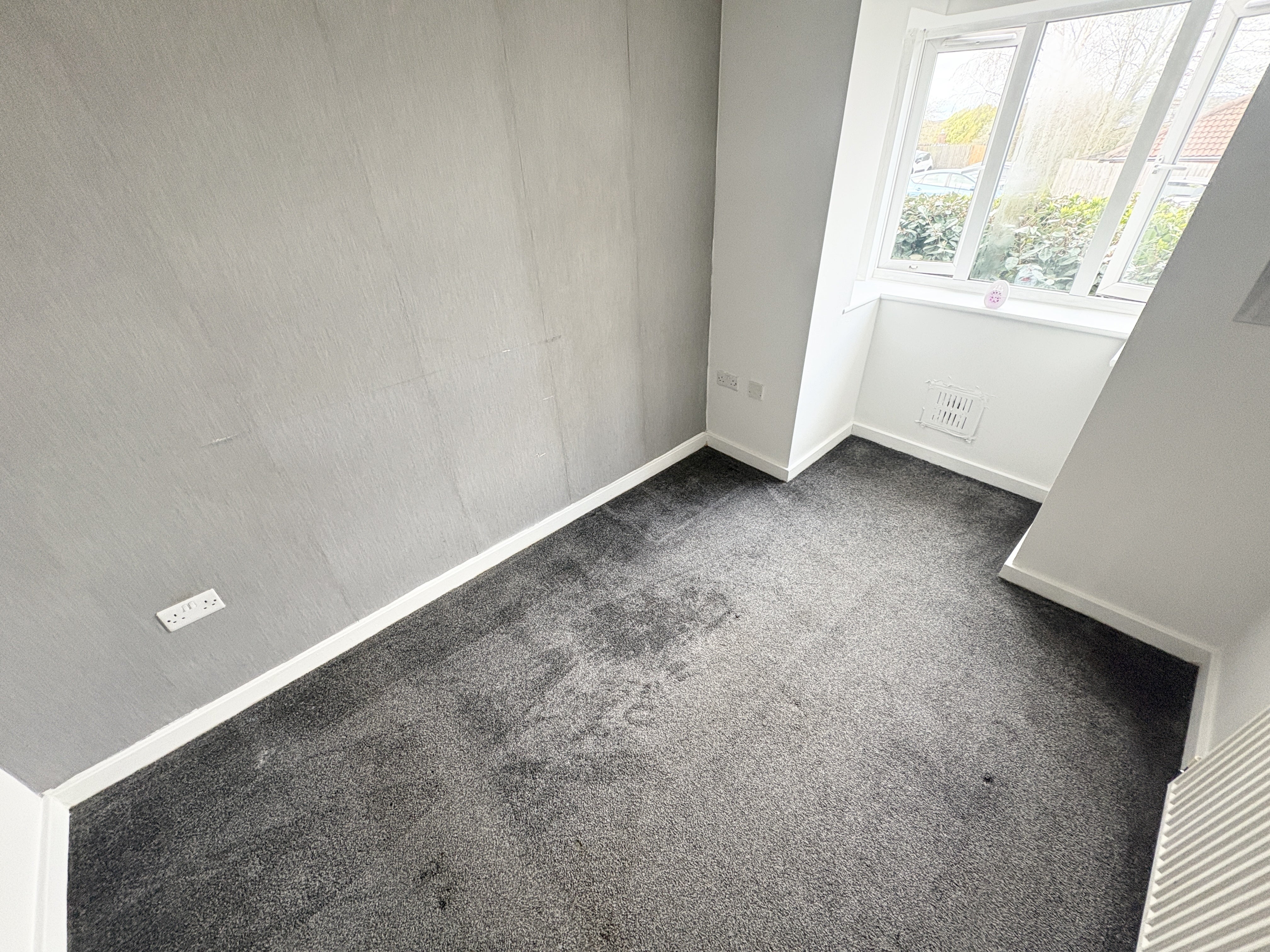 Flat Gravity Mews in Sandwell