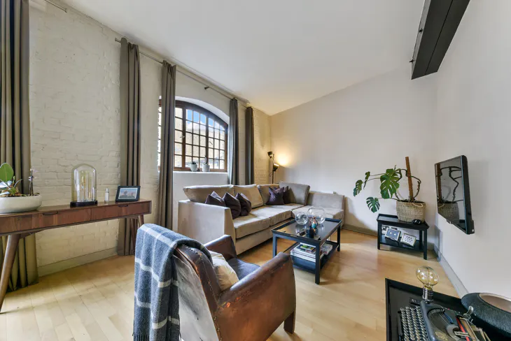 Flat New Crane Place in Greater London