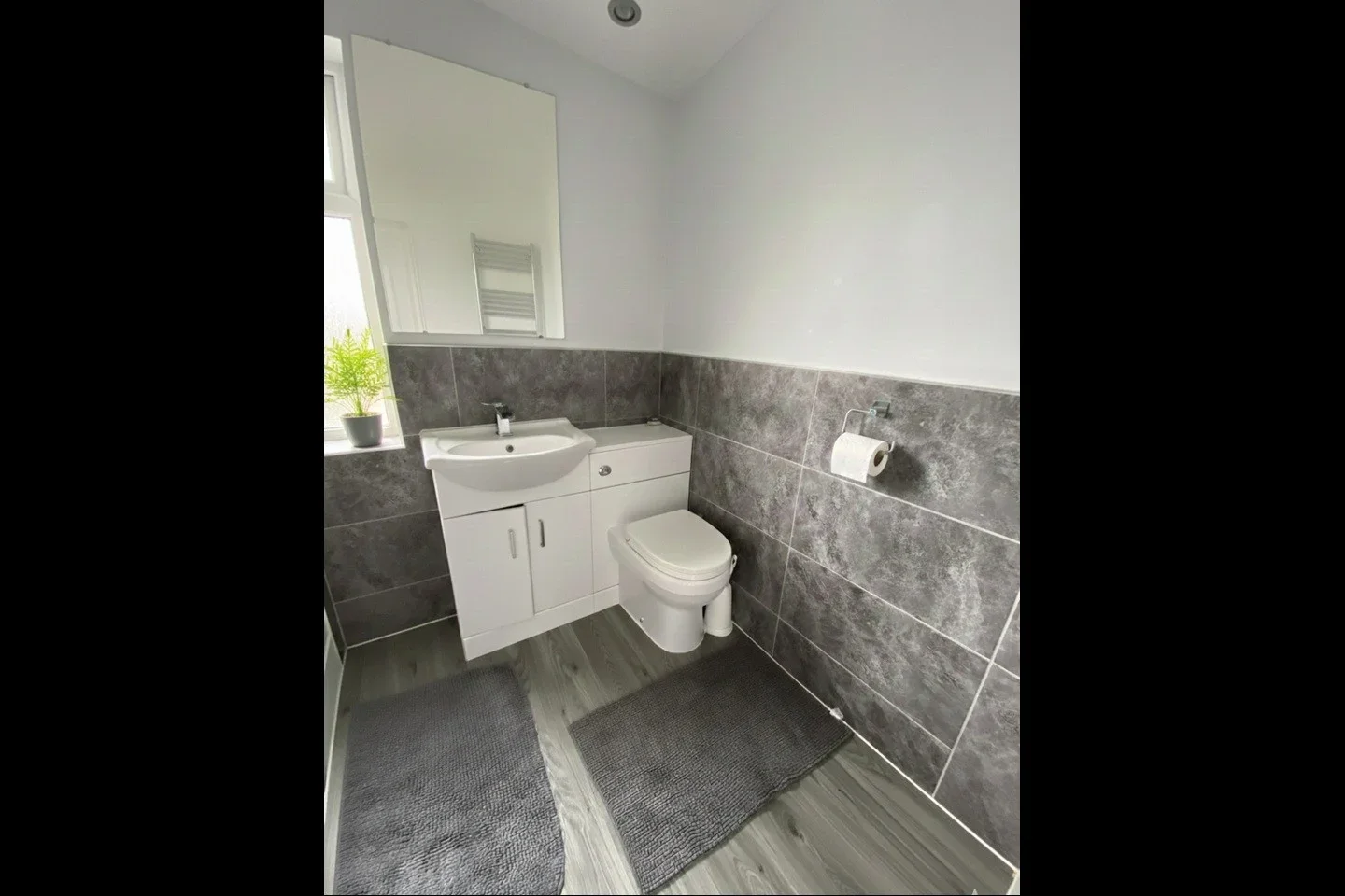 Room Dixon Avenue in Chelmsford