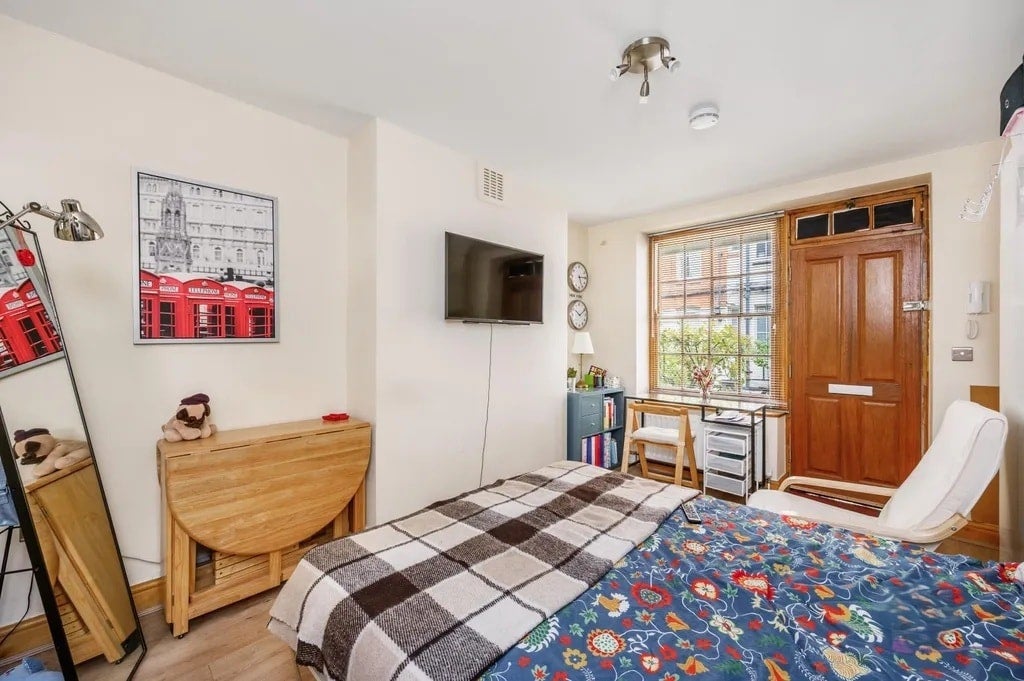 Flat Martlett Court in City of Westminster