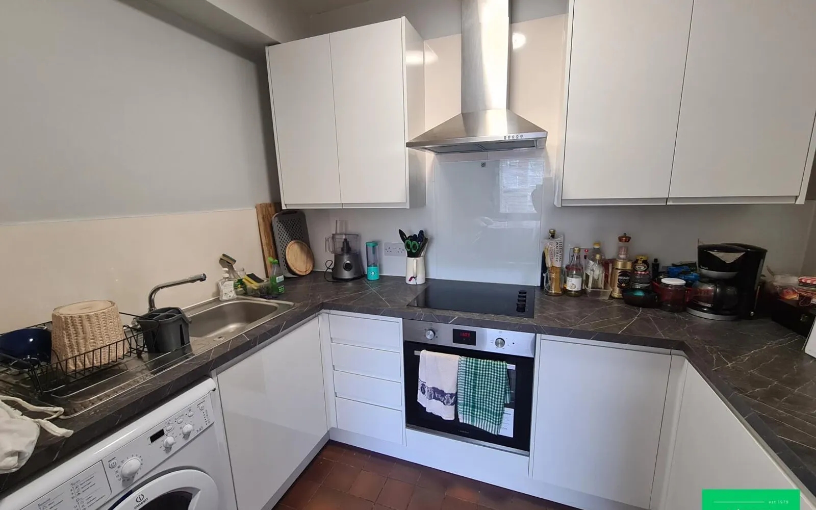 Room Friern Barnet Lane in Greater London