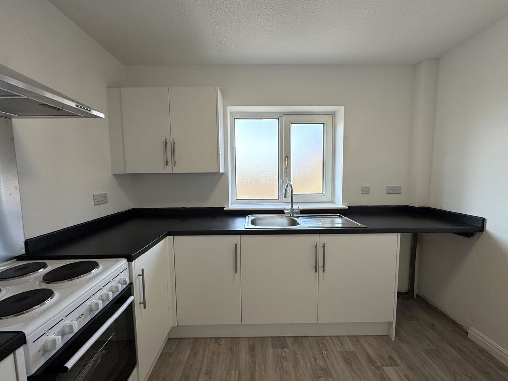 Room Walmer Road in Newport