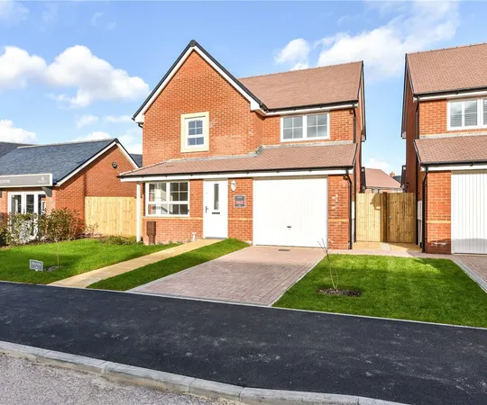 Flat Fairman Road in Chichester