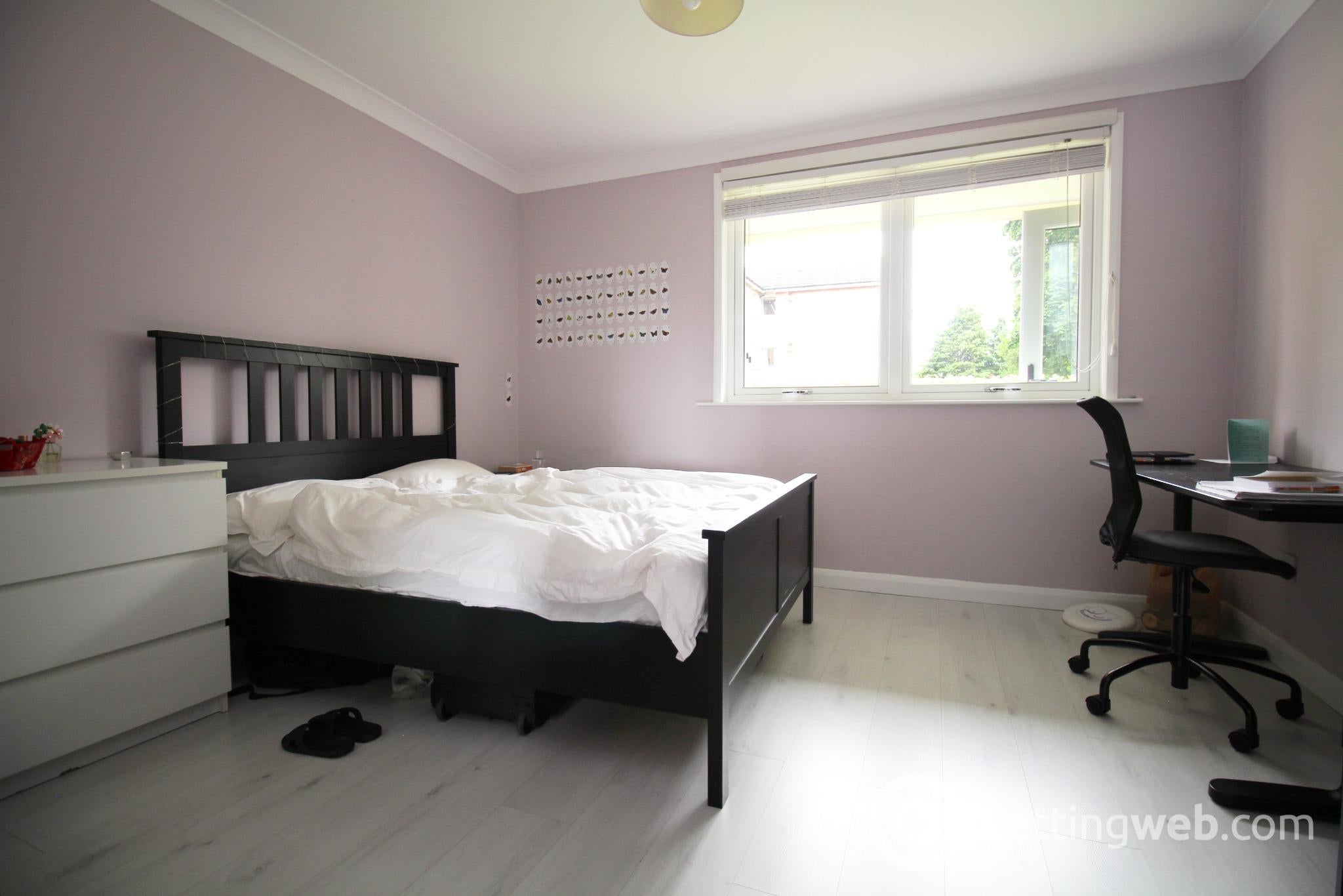Flat Wykeham Place in Glasgow