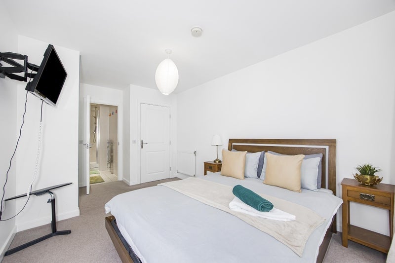Room Epstein Square in Greater London
