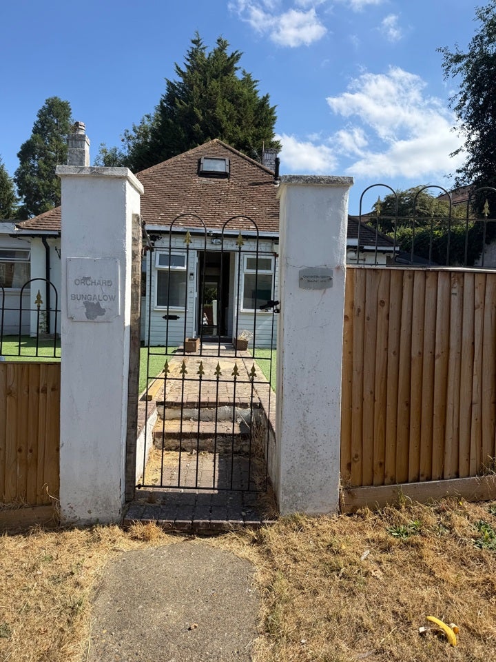 House Beechen Lane in Reigate and Banstead