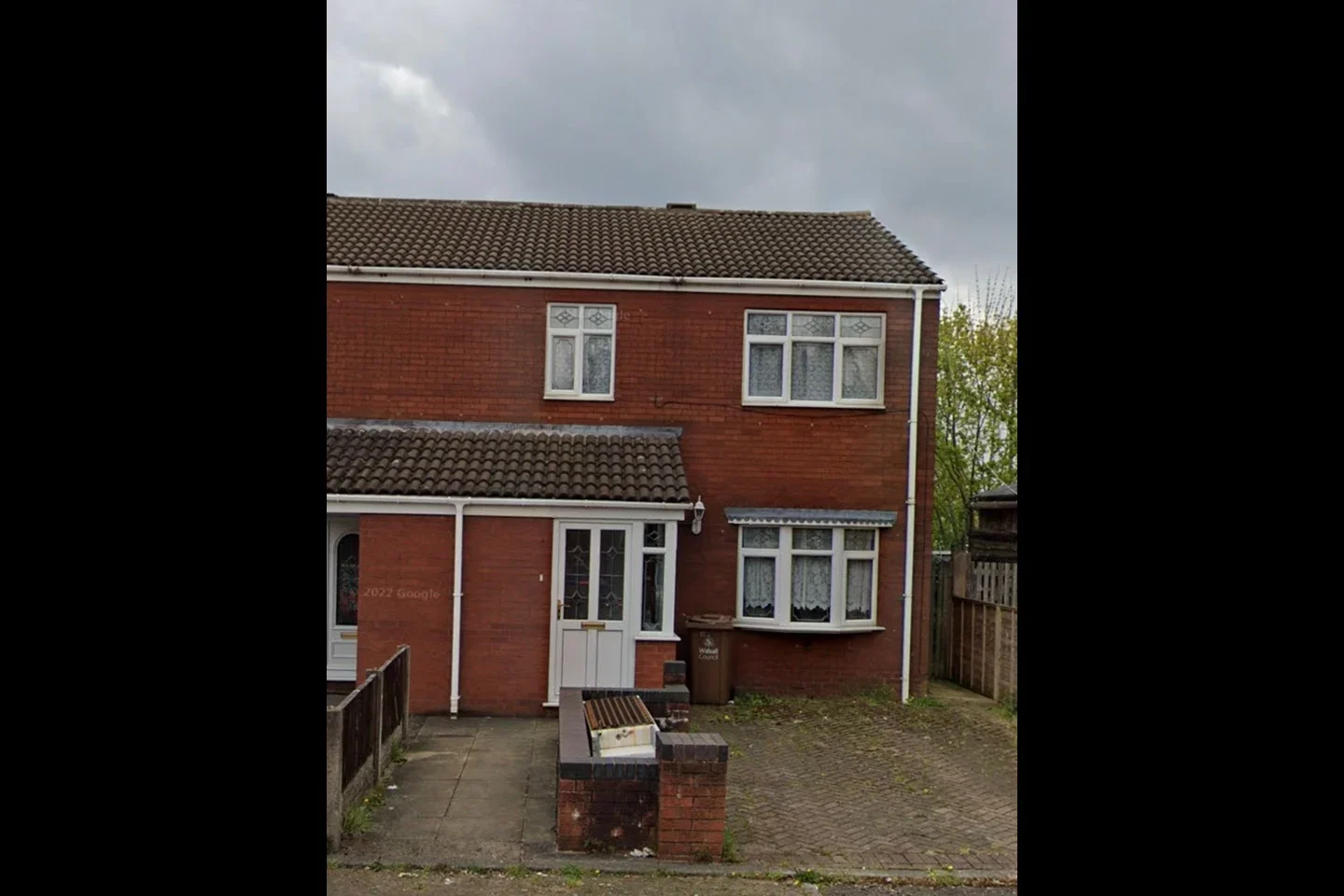 House Malkit Close in Darlaston
