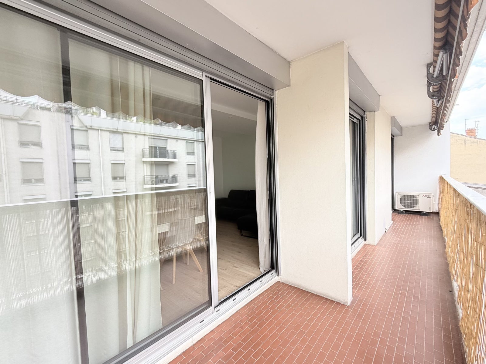 Flat Rue Docteur Rollet in Villeurbanne