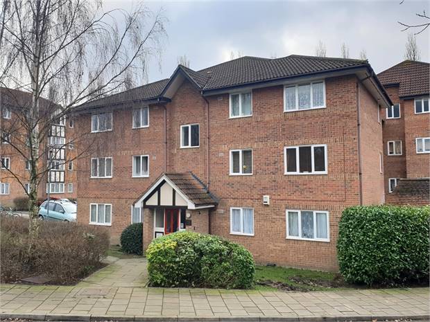 Flat Cumberland Place in Greater London