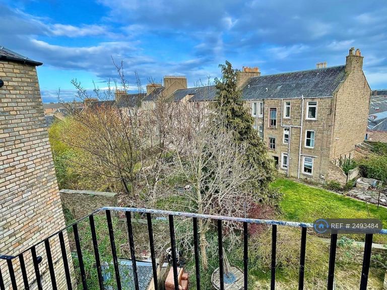Flat Isla Street in Dundee
