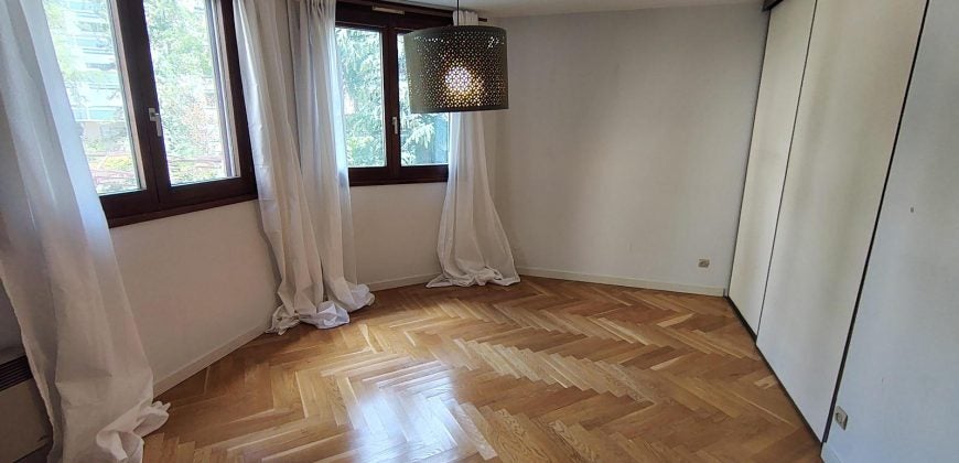 Flat Rue Dussaussoy in Lyon