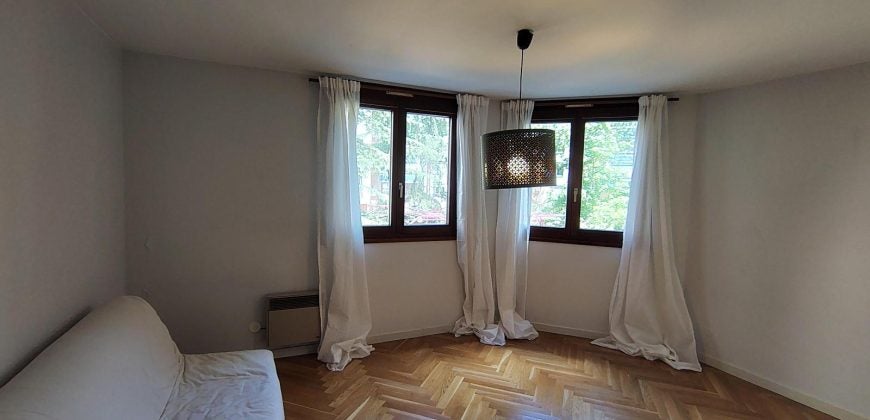 Flat Rue Dussaussoy in Lyon