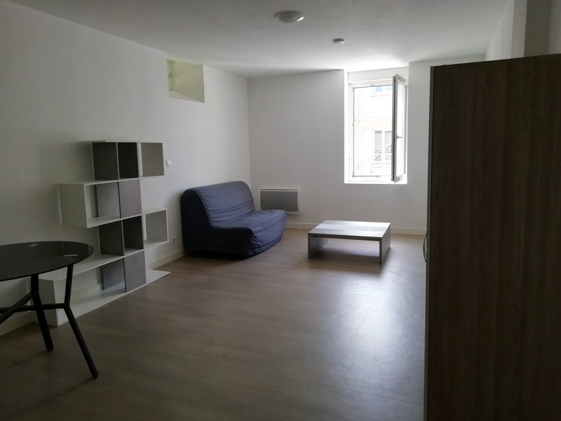Appartement Rue Henri Barbusse à Désertines