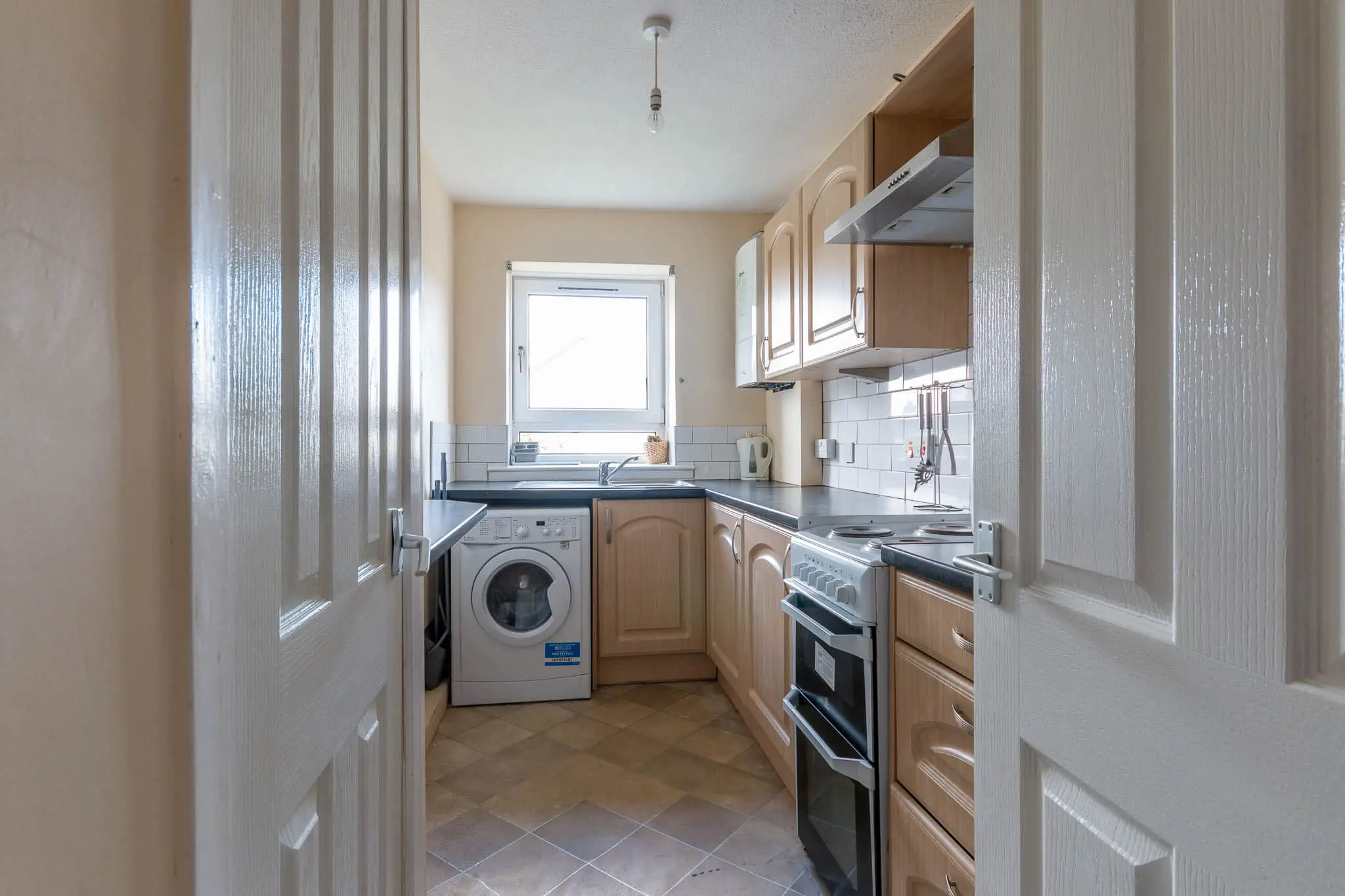 Room West Pilton Grove in City of Edinburgh