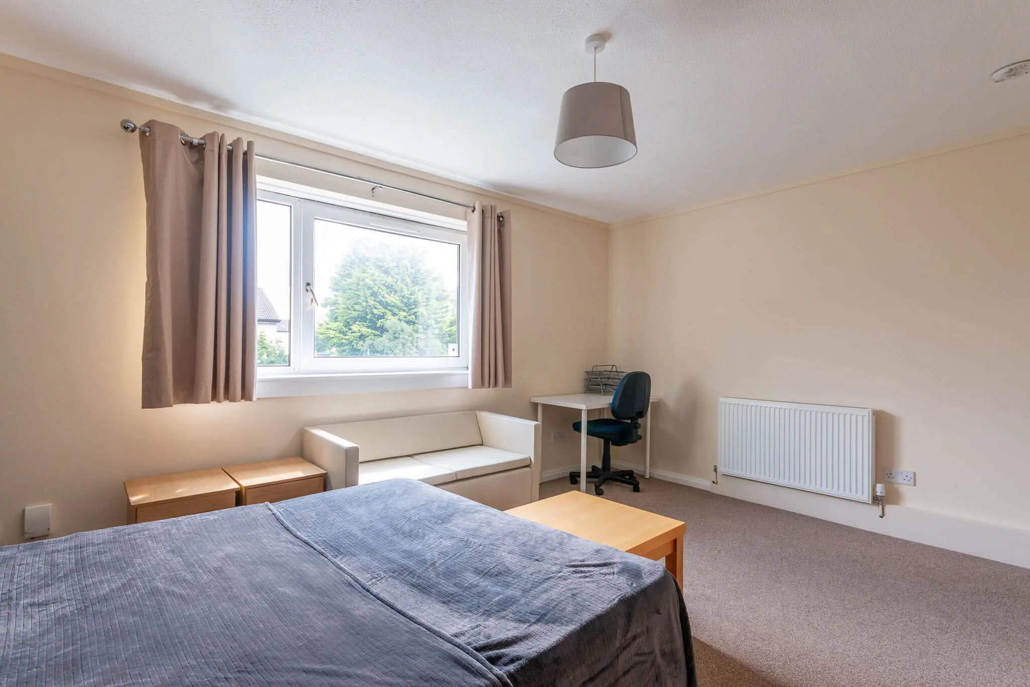Room West Pilton Grove in City of Edinburgh