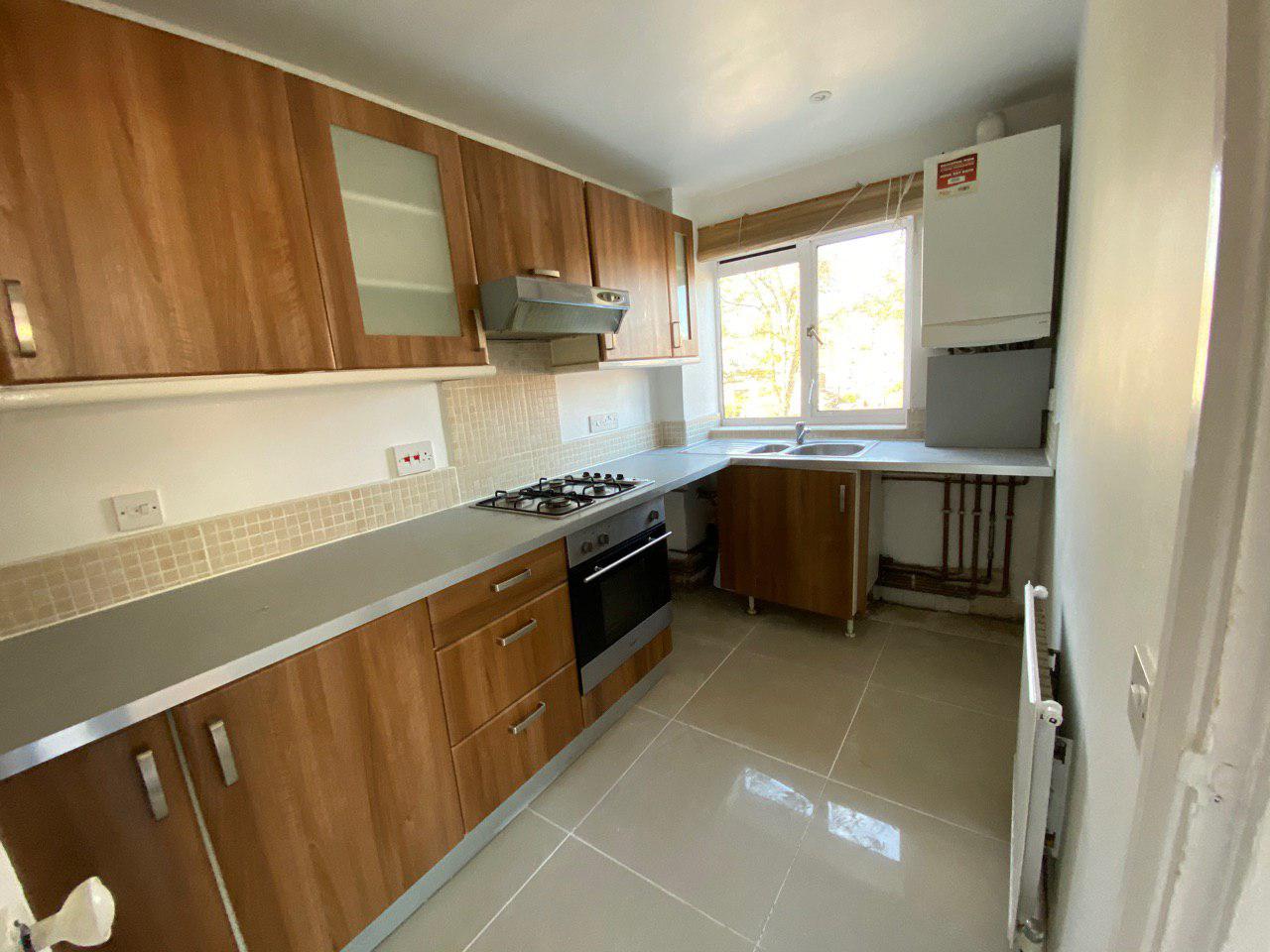 Flat Iverson Road in Greater London