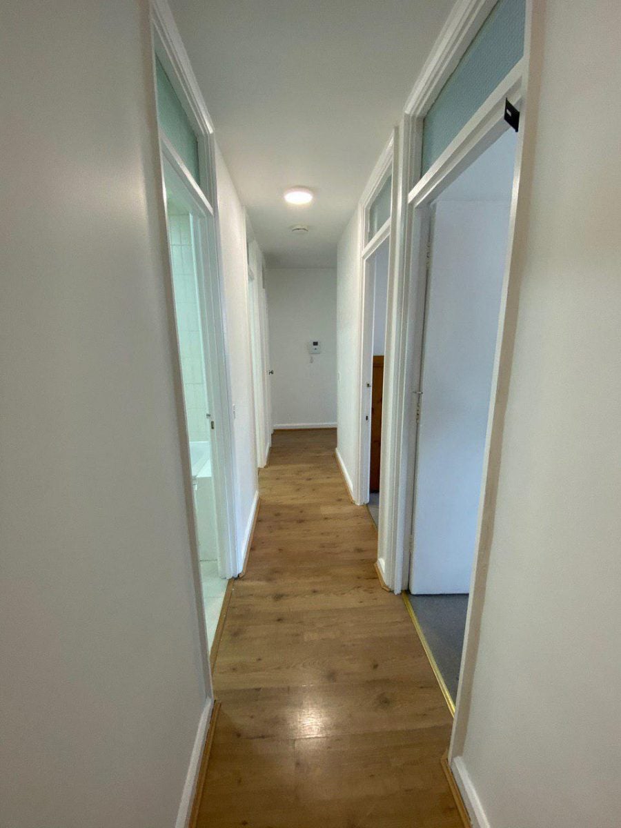 Flat Iverson Road in Greater London