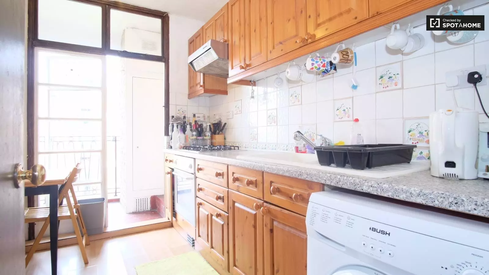 Flat Borrodaile Road in Greater London