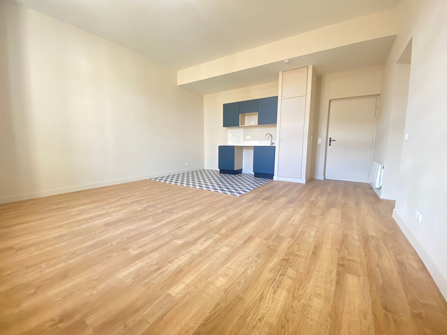 Flat Quai Dillon in Narbonne