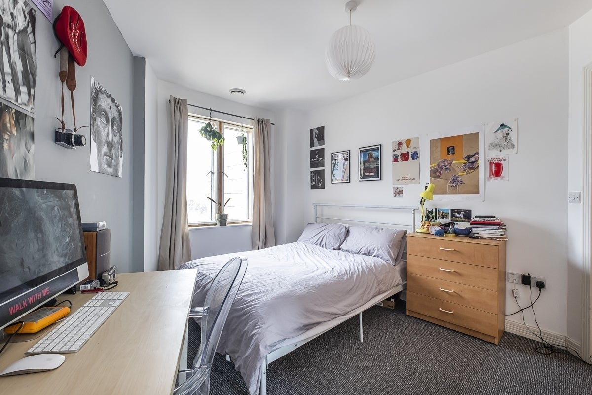 Flat Alexandria Road in Greater London