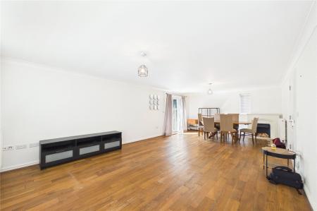 Flat Sherborne Place in Basingstoke and Deane