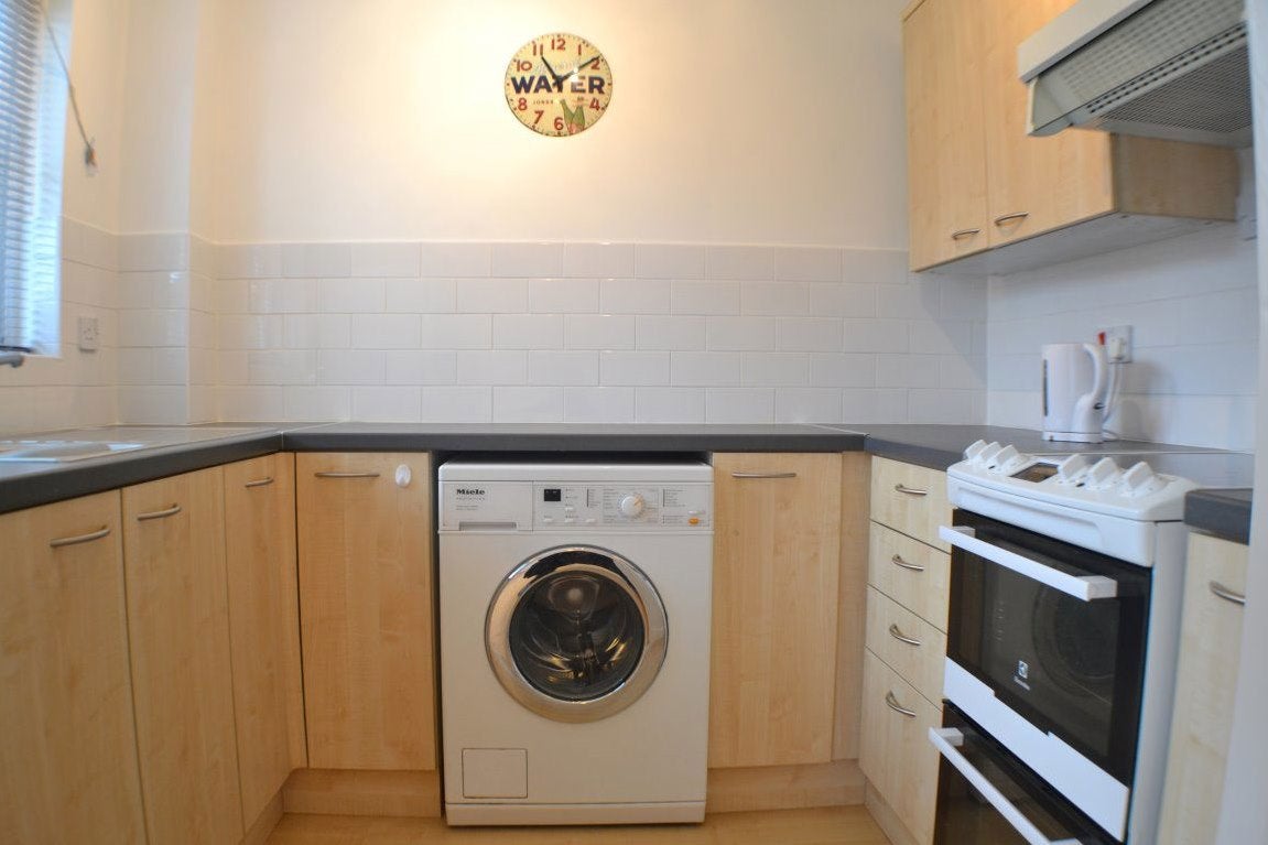 Flat Milford Close in St Albans