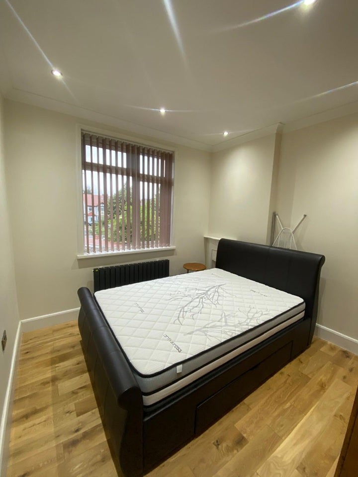 Room Great West Road in Greater London
