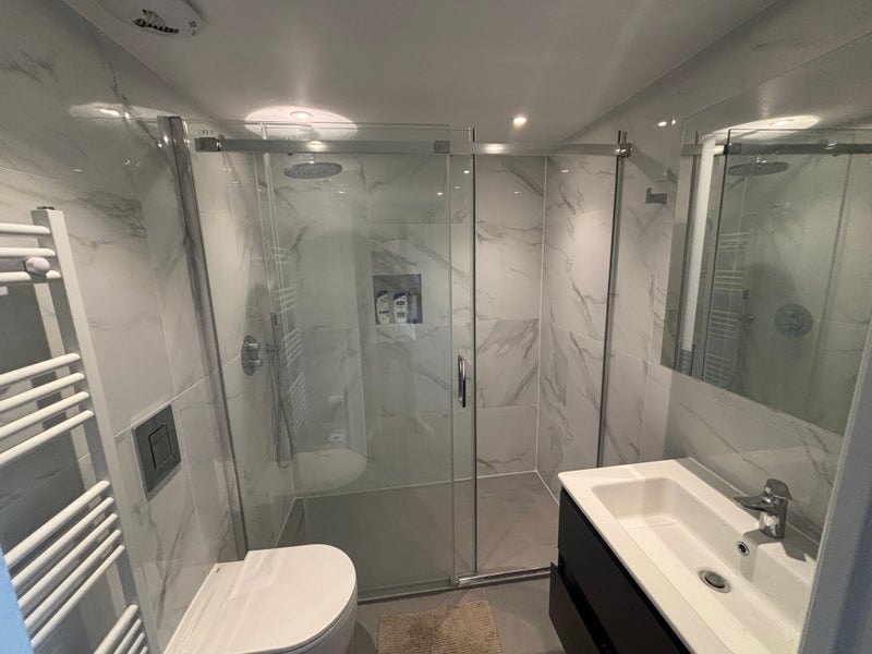 Flat Arundel Square in Greater London