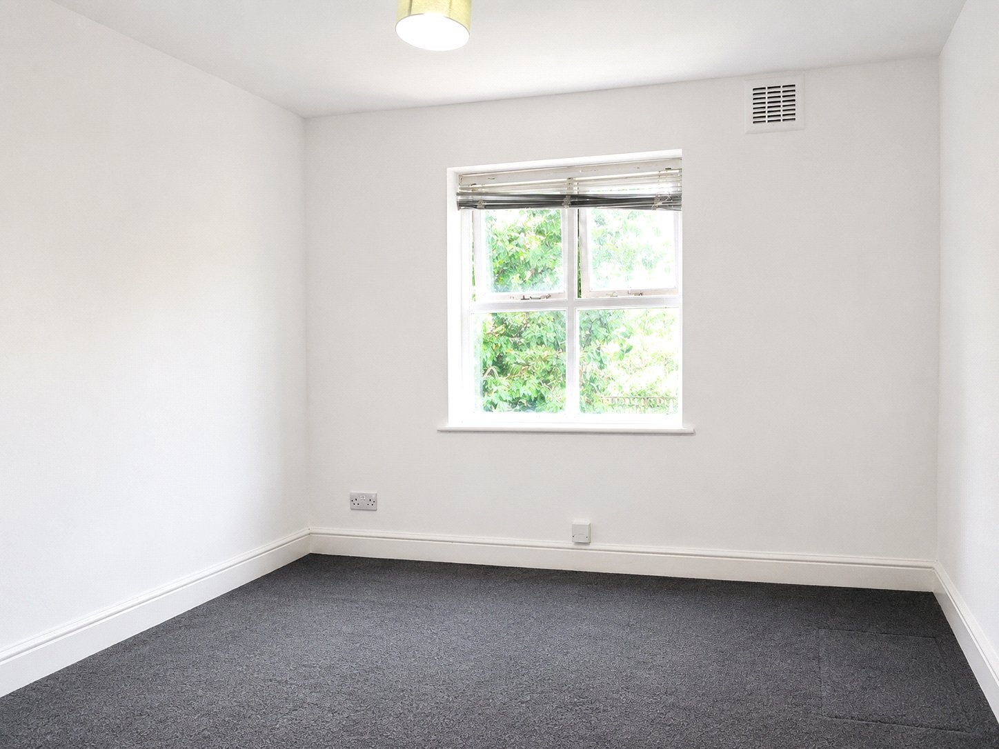 Flat Wolfington Road in Greater London