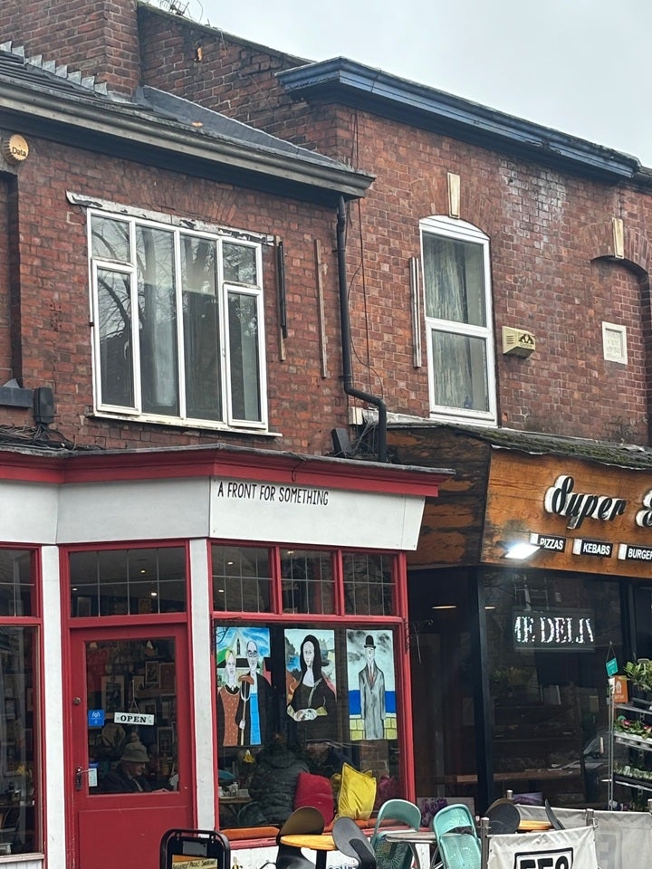 Flat Barlow Moor Road in Manchester