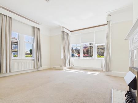 Flat Tewit Well Road in Harrogate