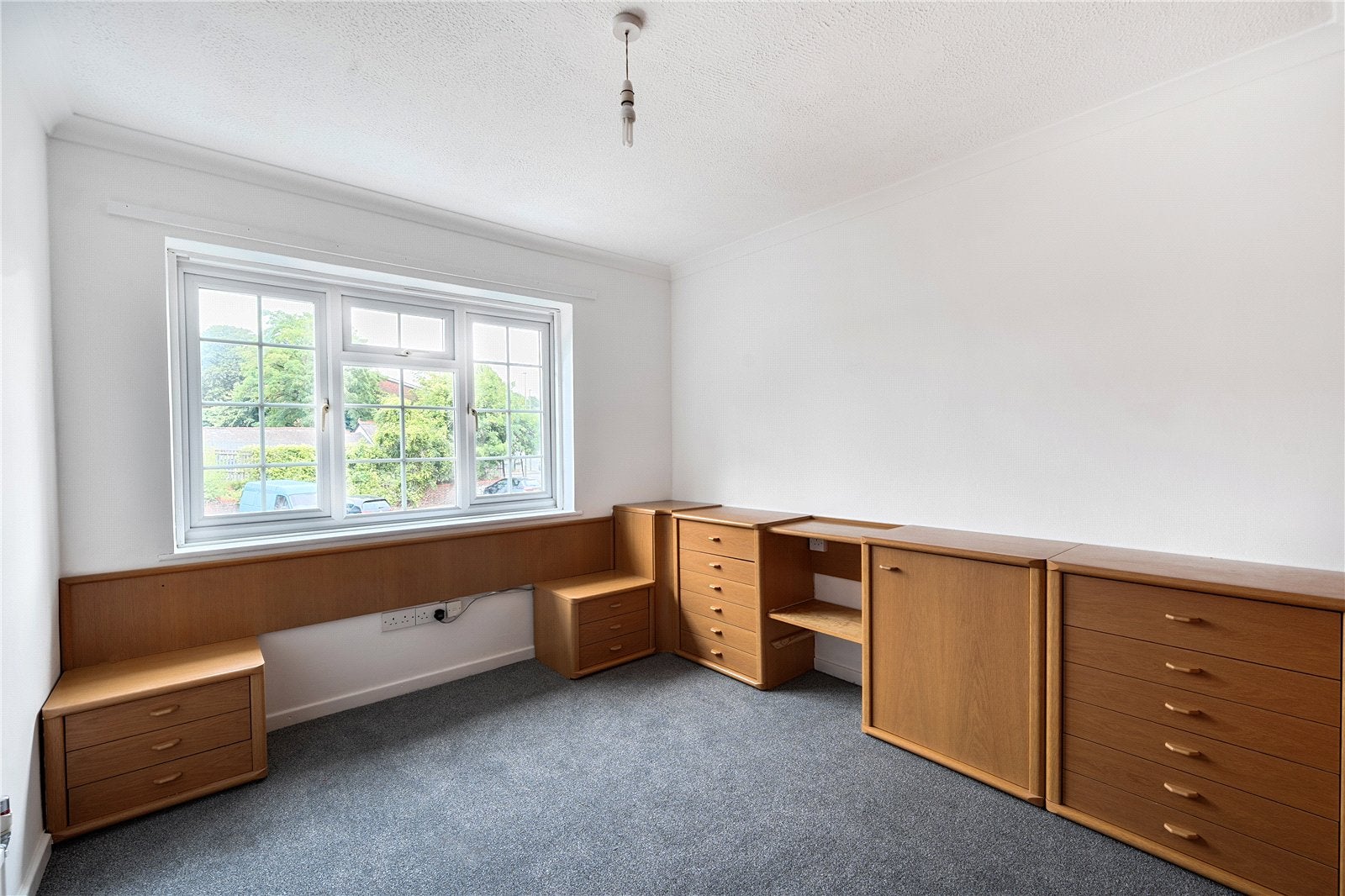 Flat Stevens Close in Epsom and Ewell