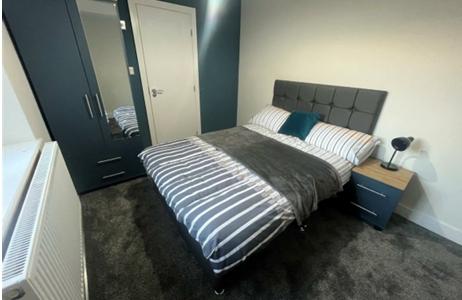 Room Bury Road in Bolton