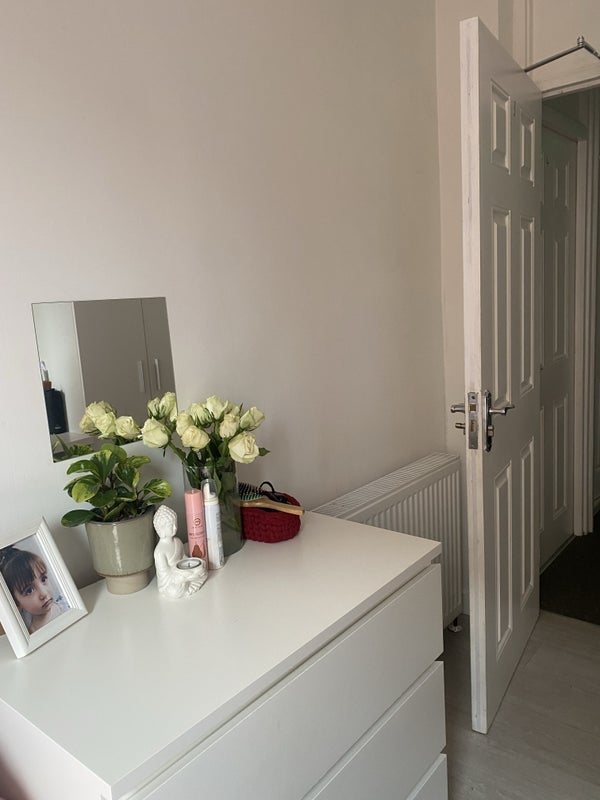 Room Stanhope Street in Greater London