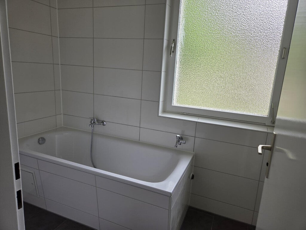 Zimmer Andreas-Hofer-Straße in Duisburg